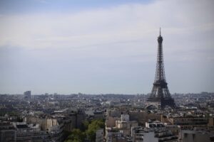 París a los pies de la Torre Eiffel desde el Trocadero