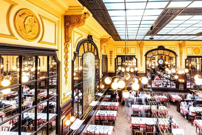 El Bouillon Chartier de París, bistró histórico desde 1896